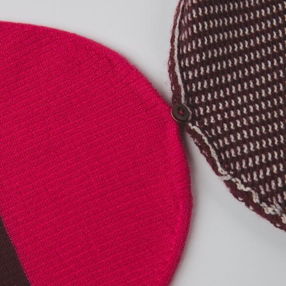 RARE Lululemon 2pack Merino Wool Bordeaux Purple Pink Beanie Hat NWOT - Picture 2 of 15
